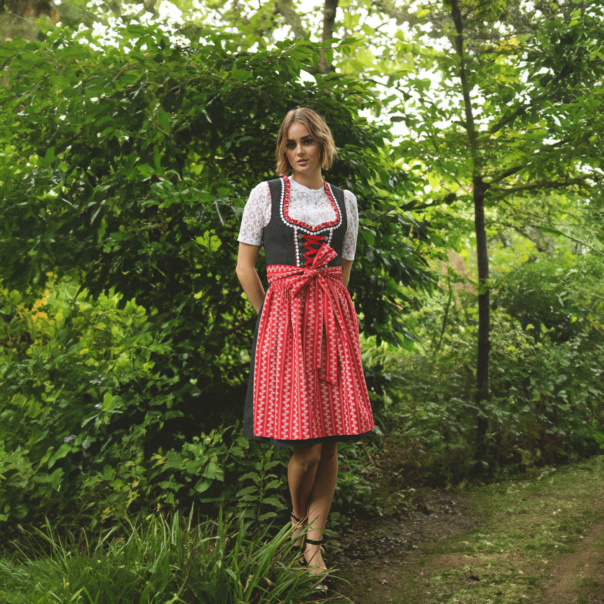 Dirndl Isabella inkl. Bluse & Schürze - Eysler