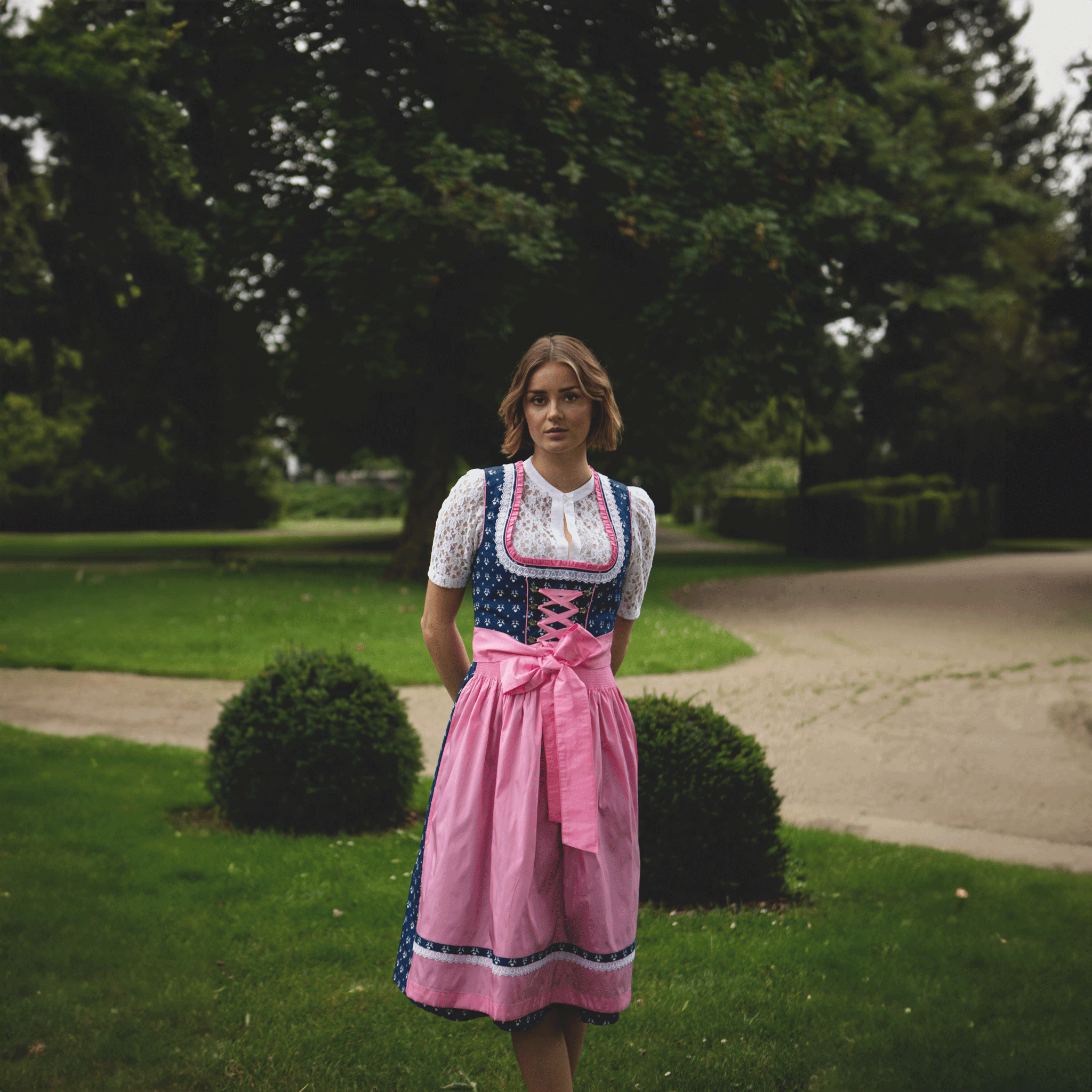 Dirndl Luisa inkl. Bluse & Schürze - Eysler