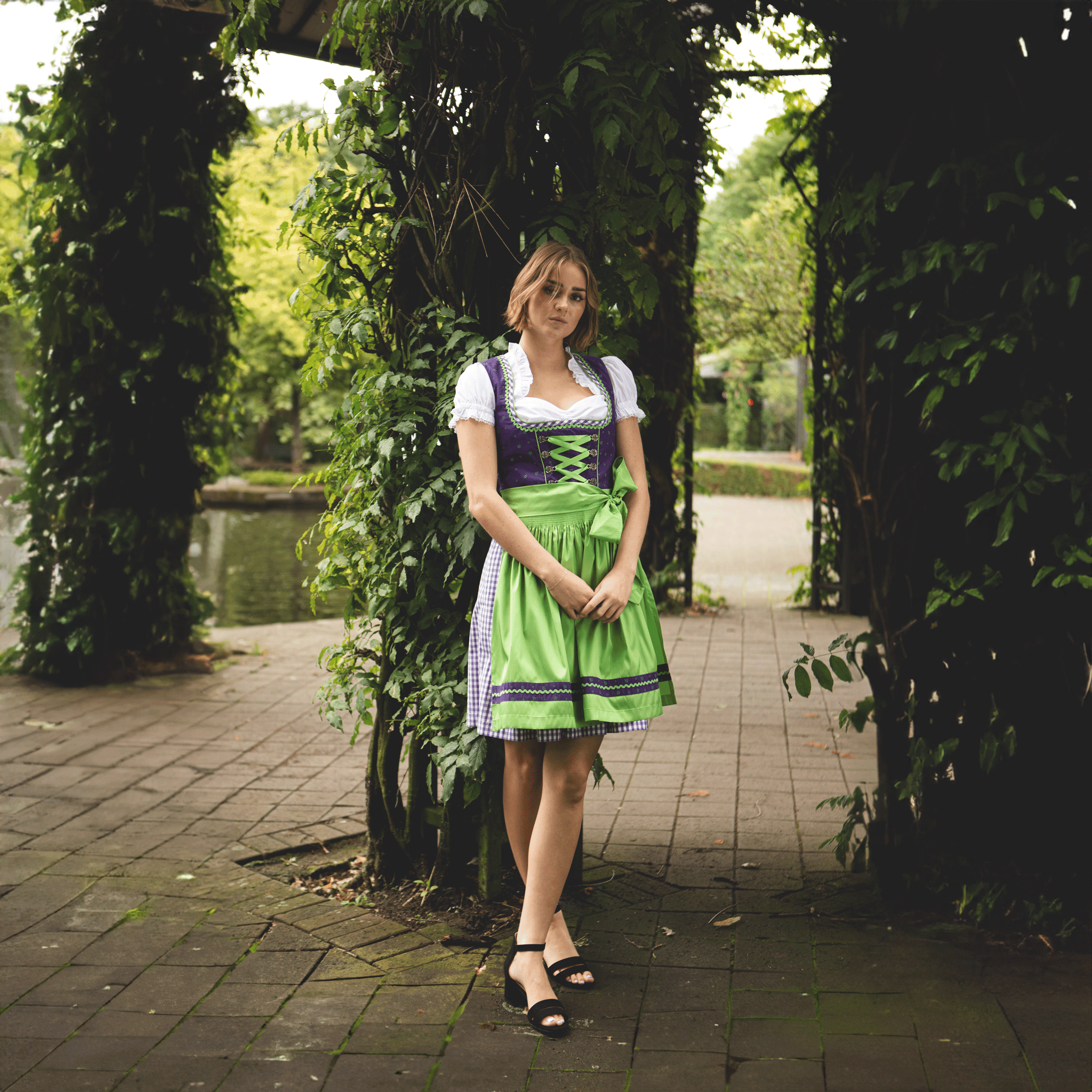 Dirndl Sophie (55 cm) inkl. Bluse & Schürze - Eysler