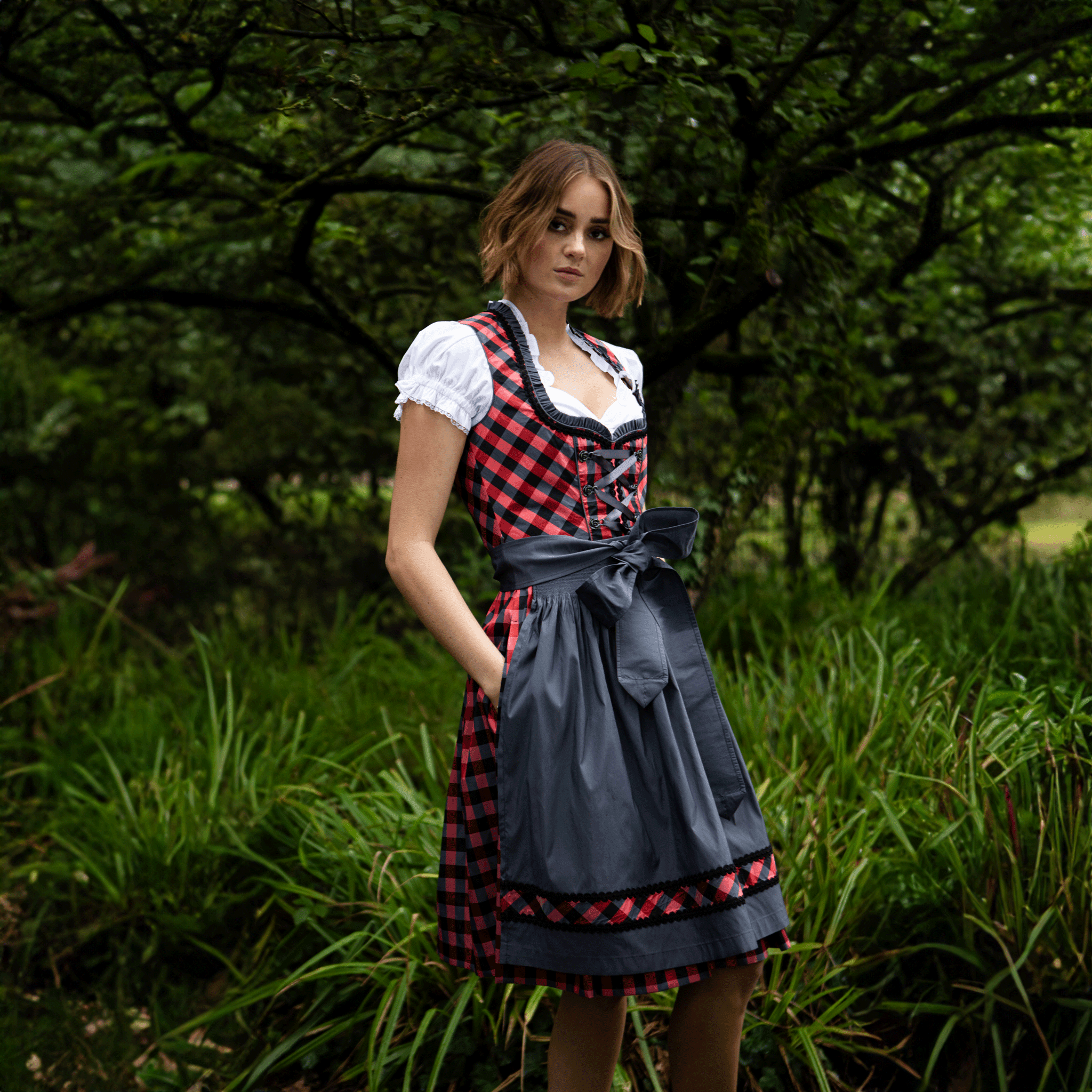 Dirndl Victoria (60 cm) inkl. Bluse & Schürze - Eysler